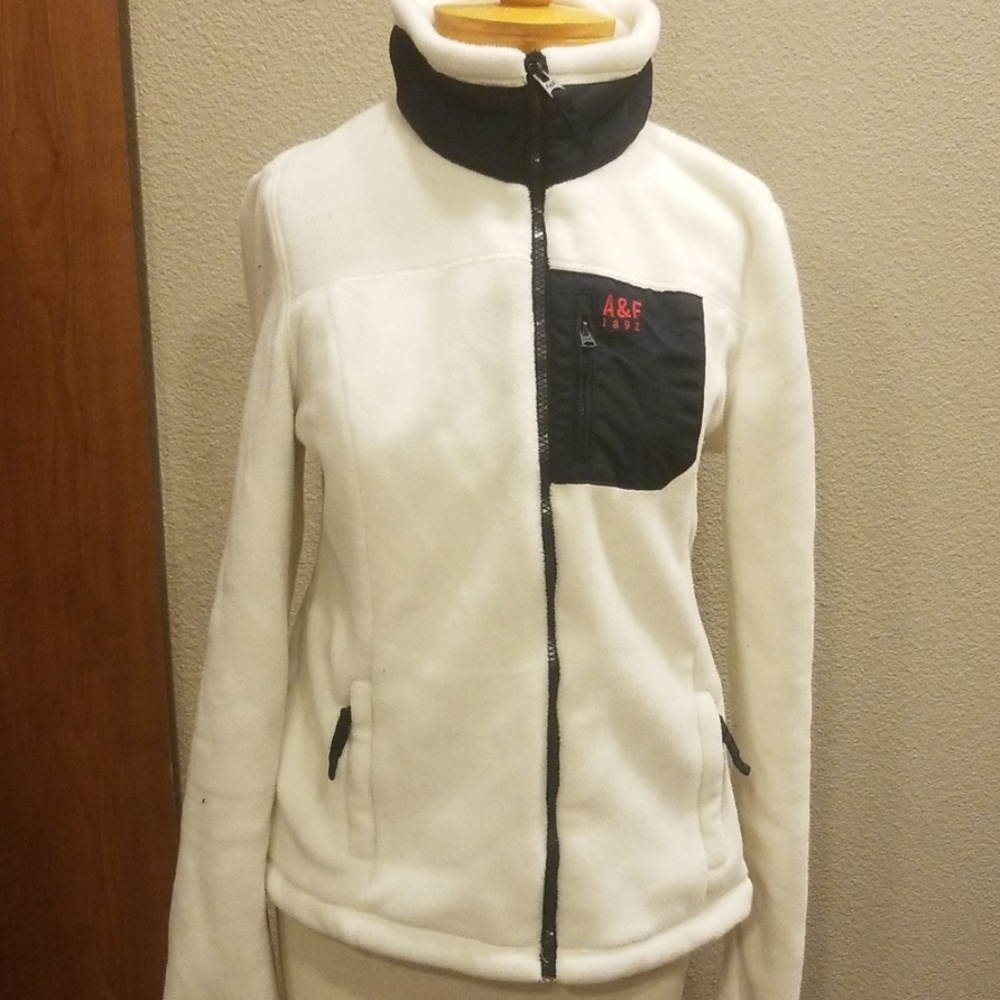 Super Cute Abercrombie Fleece Jacket